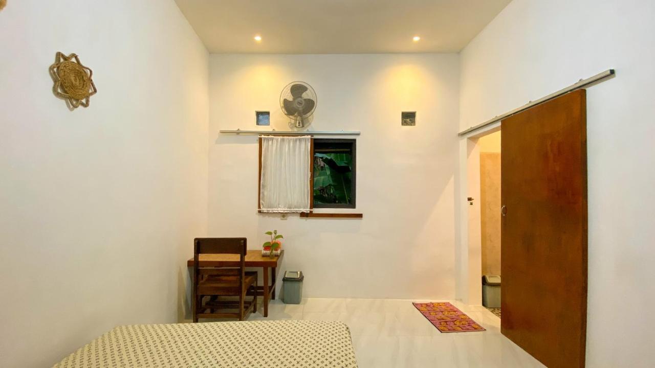 Nitha Homestay Banyuwangi  Exterior foto