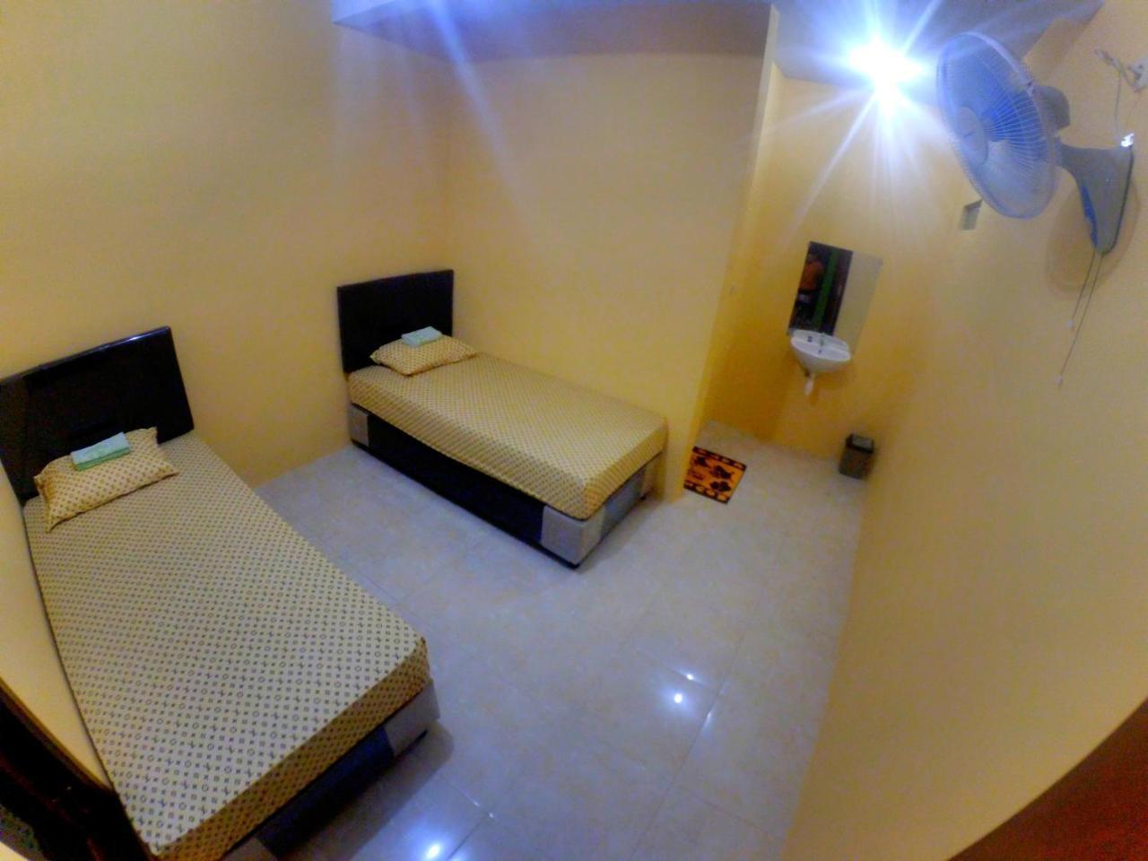 Nitha Homestay Banyuwangi  Exterior foto
